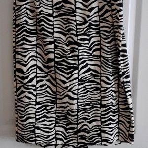 New w/o tag Calvin Klein skirt